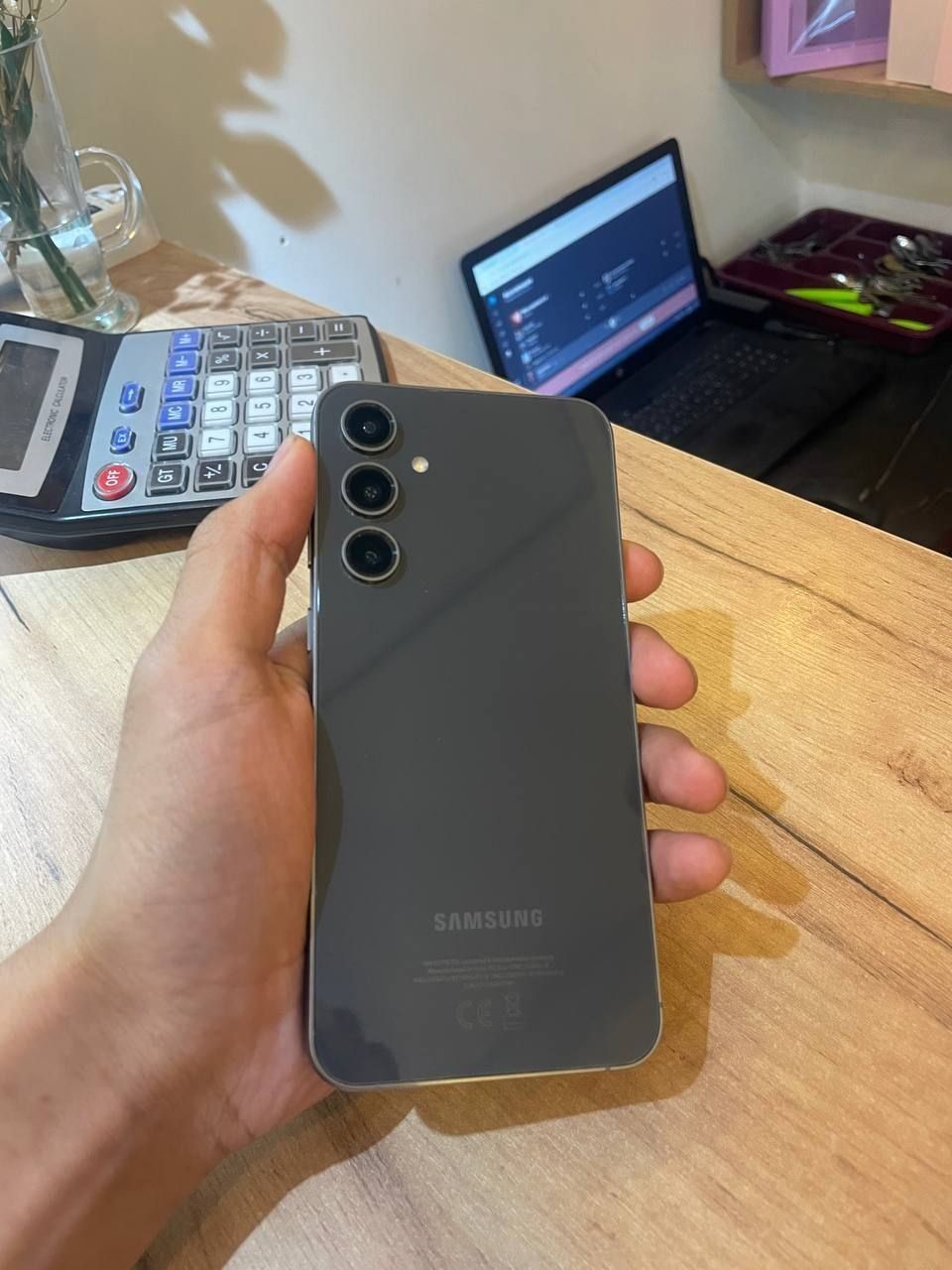 Samsung s 23 fe sotiladi