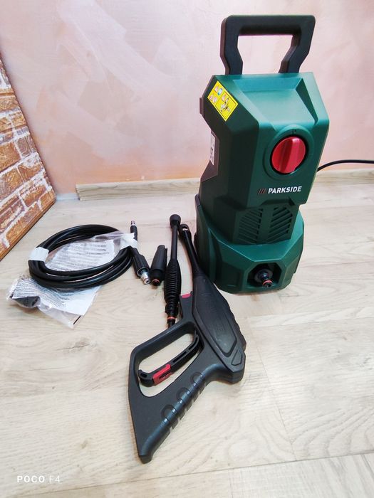 Водоструйка PARKSIDE PHD 110 E1