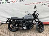 Motoideea vinde MOTO GUZZI  V7  III  STONE 2019 Rate Garantie