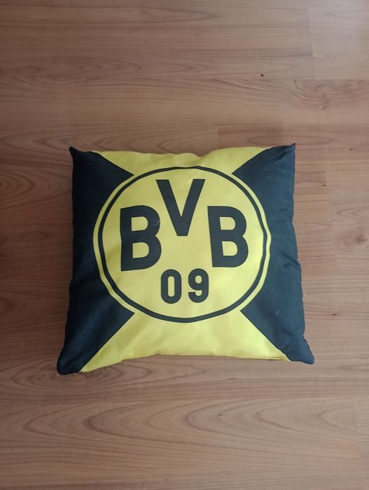 Vând/Schimb perna Borussia Dortmund