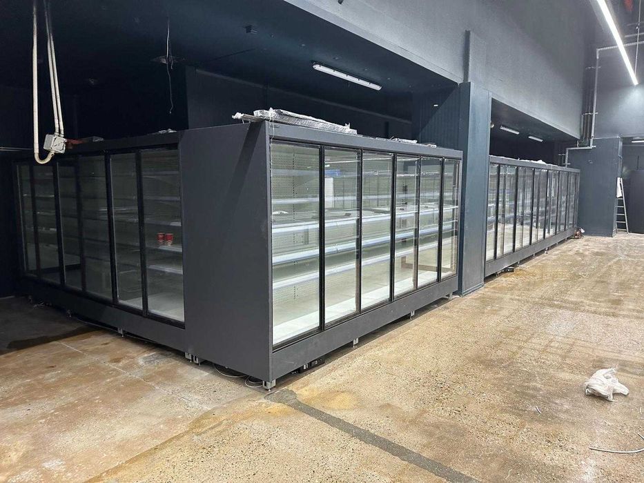 Vitrina verticala refrigerare COOLES - fara agregat/4 usi - 250 cm/NOU