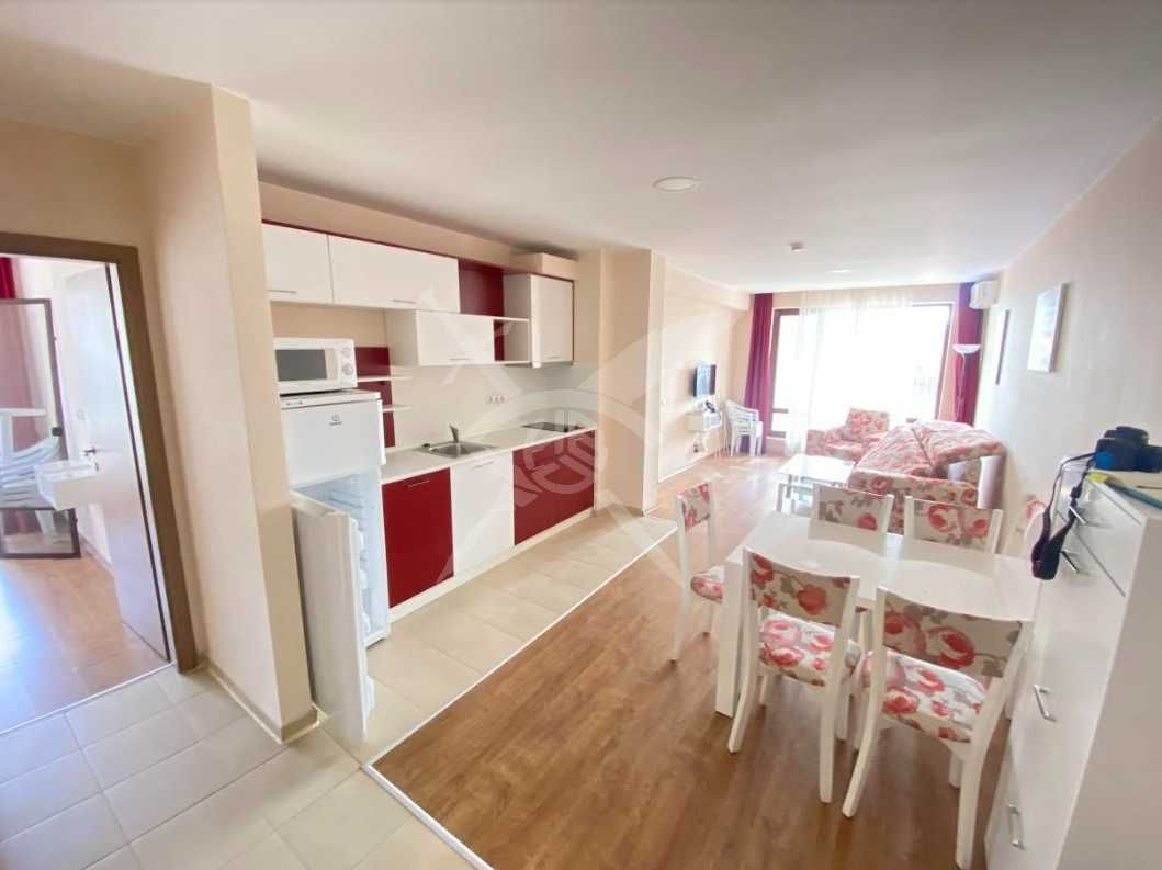 Продава се Тристаен апартамент в Свети Влас - 190 кв.м за 1427 €/кв.м - Снимка #3