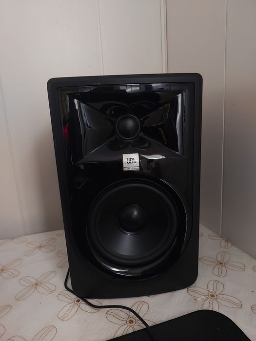 Студийные мониторы JBL 305 MKII — отличное состояние! (пара)