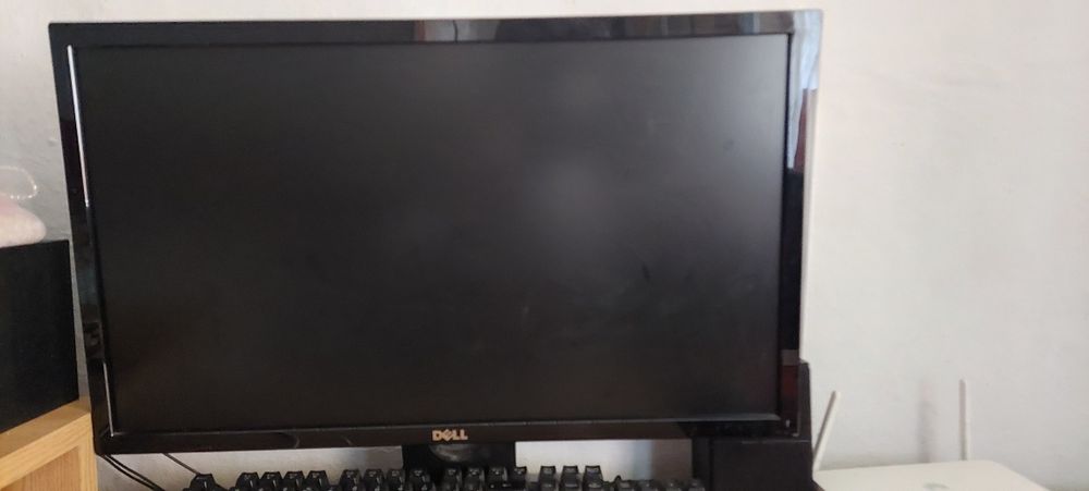 Vand PC gaming I5 9400f 1650  + Monitor 23.6 75Hz