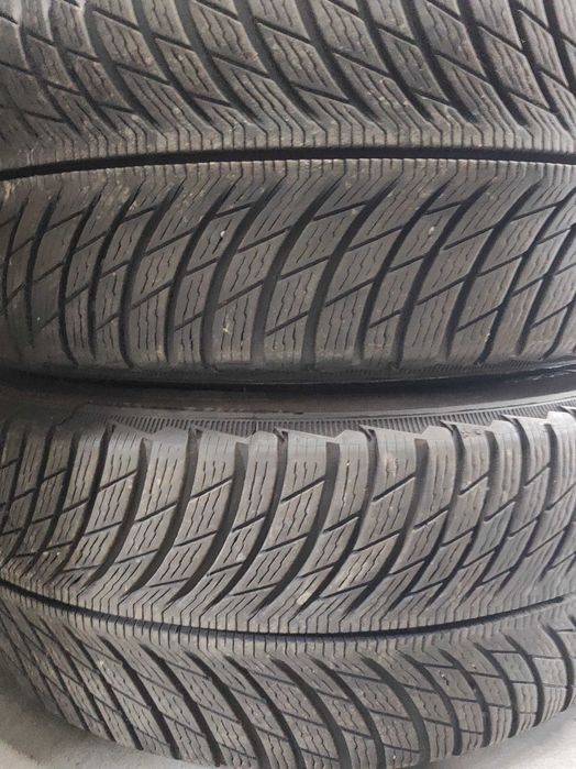 2бр.зимни гуми 235/55/19 Michelin