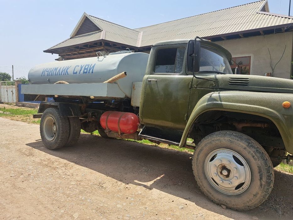 Zil. Suv tashish