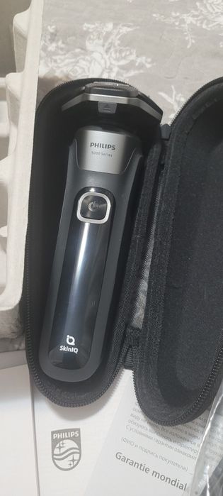 Aparat de ras Philips