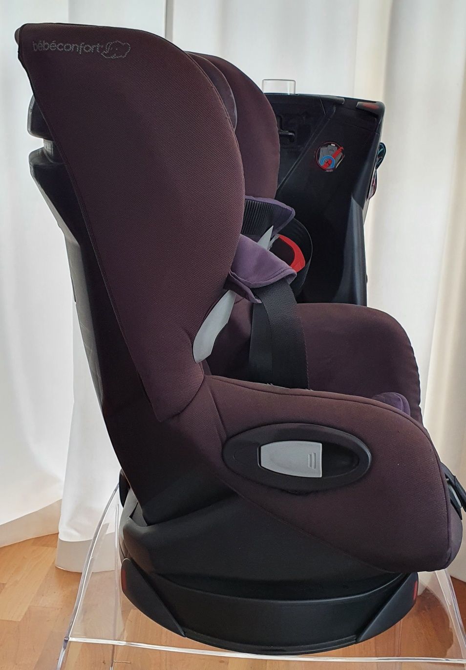 Детско столче за кола Bebe Confort Axiss