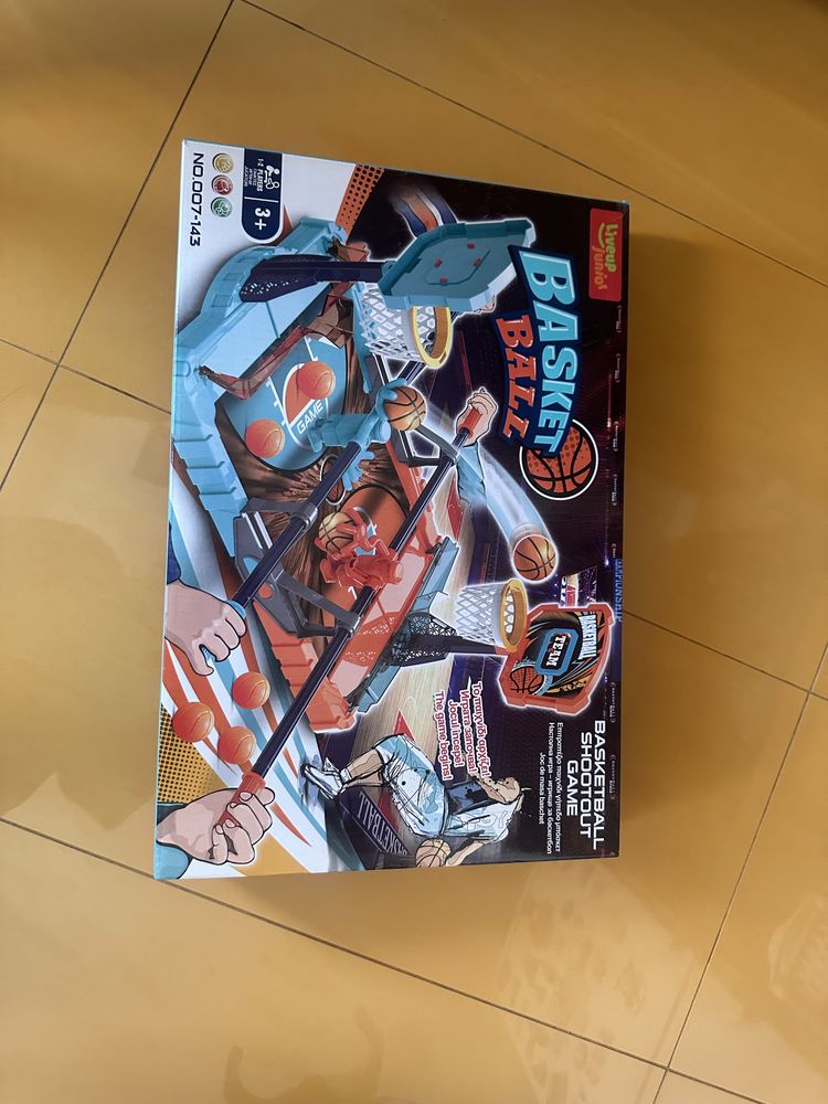 Настолни игри, пъзели, игри за интелигентност, лего, пластелин