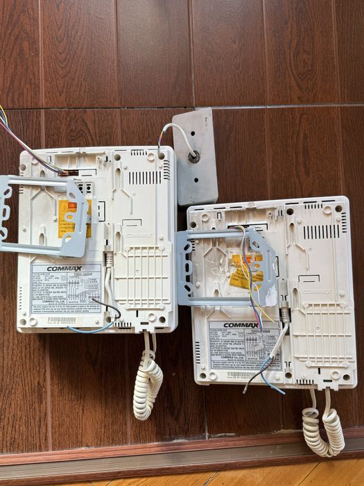 Старый домофон можно на запчасть