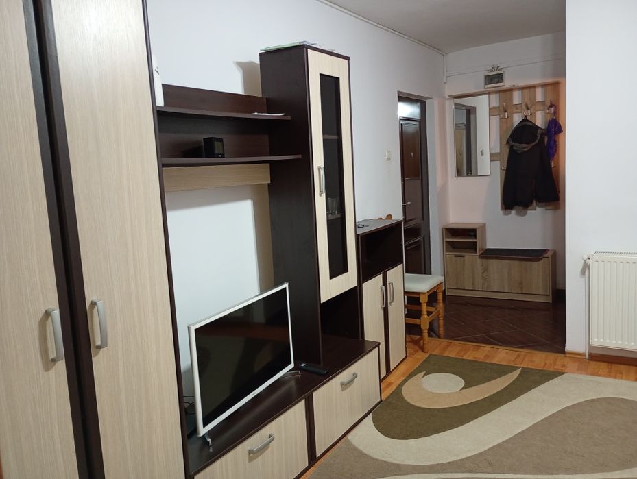 Vând garsonieră.Marasesti.