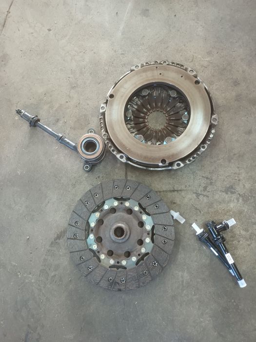 Chit ambreaj cu volanta Renault Master Vivaro Vito 1,6 diesel