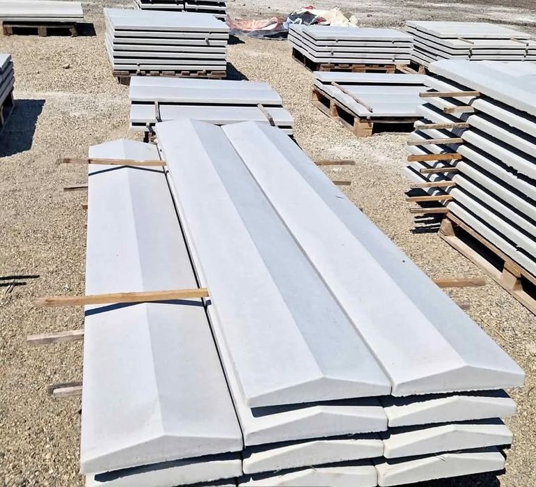 Capace de gard semi rotunde și drepte,in 2 ape sau 3 ape  la 2metri