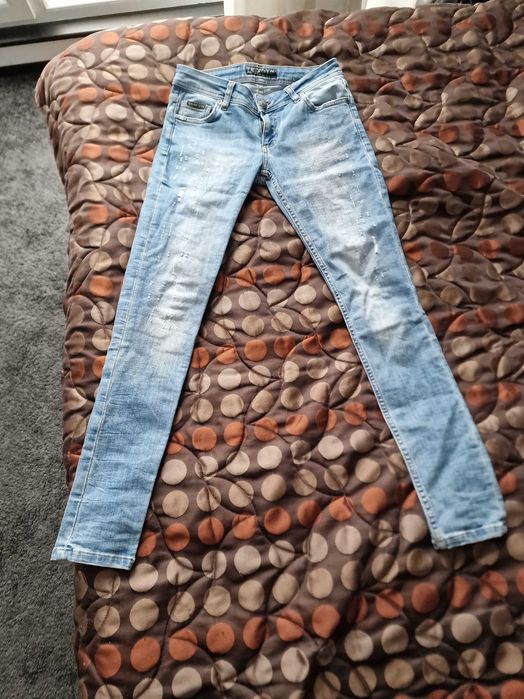 Дамски дънки ниска талия S