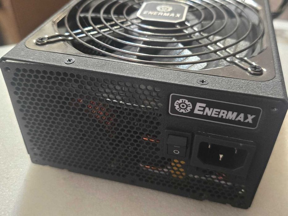 Sursa PC modulara Enermax Platimax 1350W, (2 x 6+2 PCI-E), 135 mm, 80+