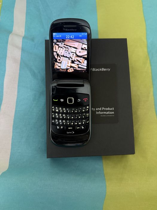 Продам blackberry в идеальном состояни.