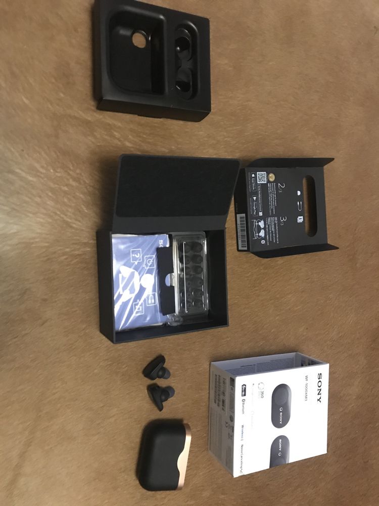 Продавам безжични слушалки Sony
