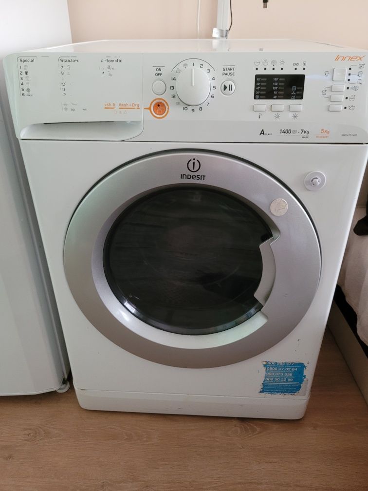 Перална със сушилна INDESIT
