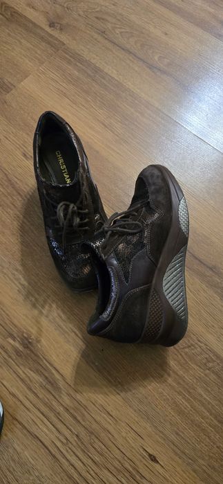 Кафяви дамски сникърси