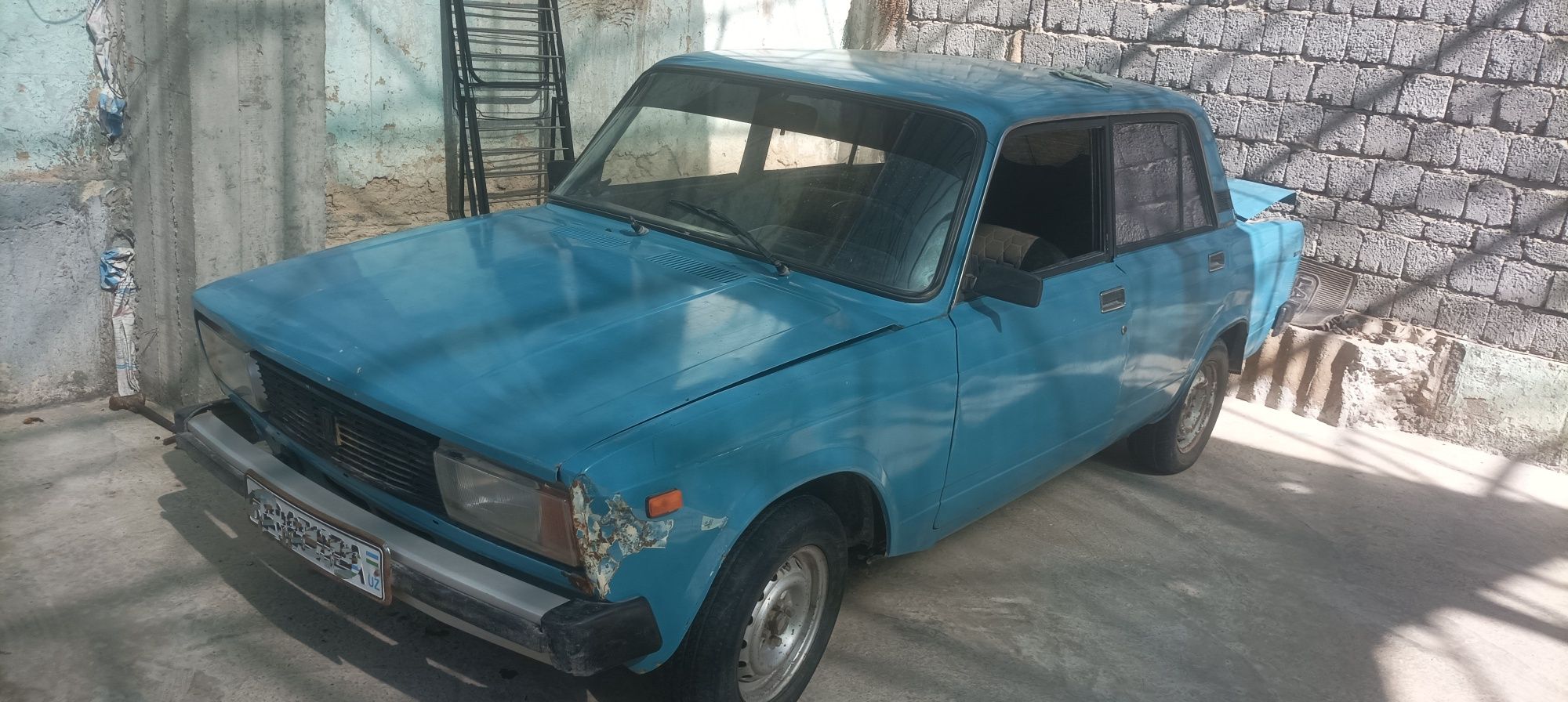 Vaz 2105 jiguli metan gaz temir balon..mator qilingan
