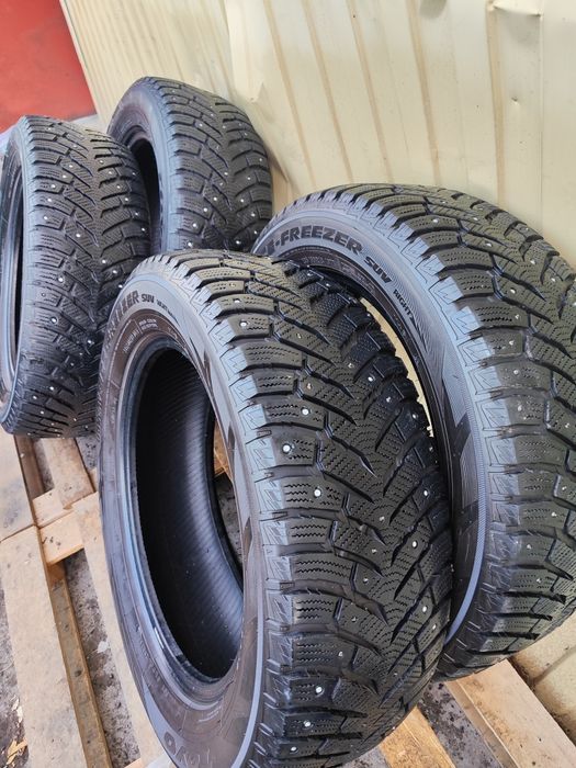 Шины TOYO шипы 235 60 размер 18