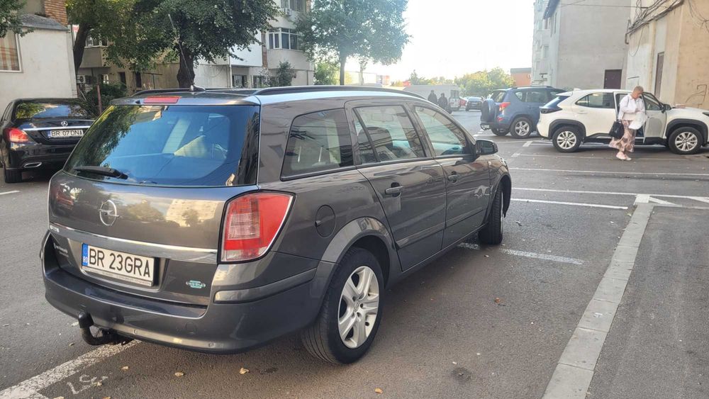 Opel Astra H  - 2009