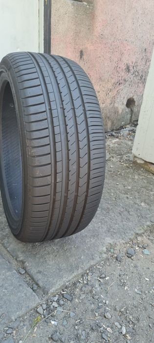 1 Anvelopa Winrun 235 40 R19 . Dot 2020