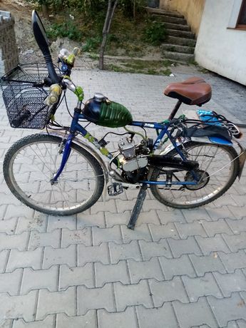Bicicleta cu motor de vânzare