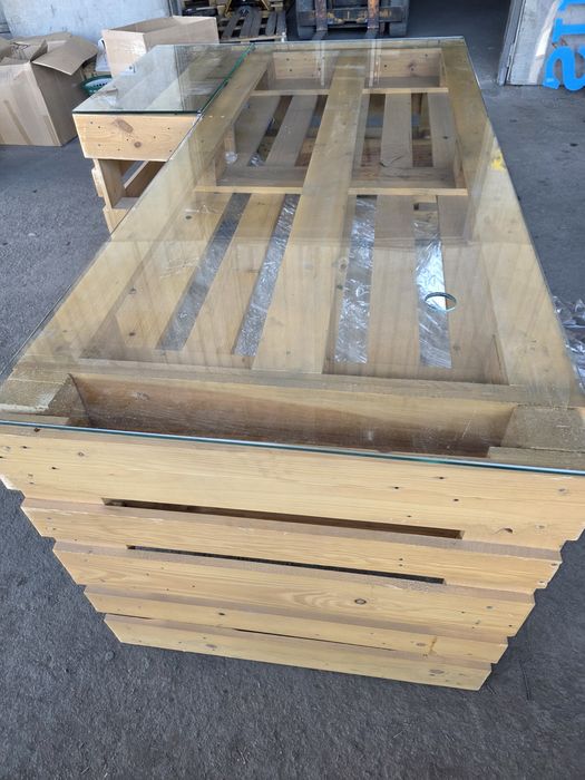 Стол ручной работы