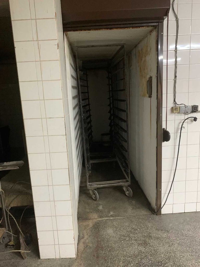 Продава се Промишлена сграда в Кюстендил, Център - 338 кв.м за 453 €/кв.м - Снимка #14