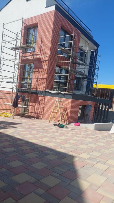 Echipa seriosa,executam lucrari in constructii. Insatalatii sanitare