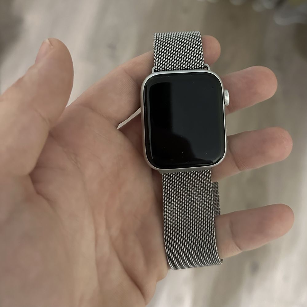 Продам Apple Watch se 44mm