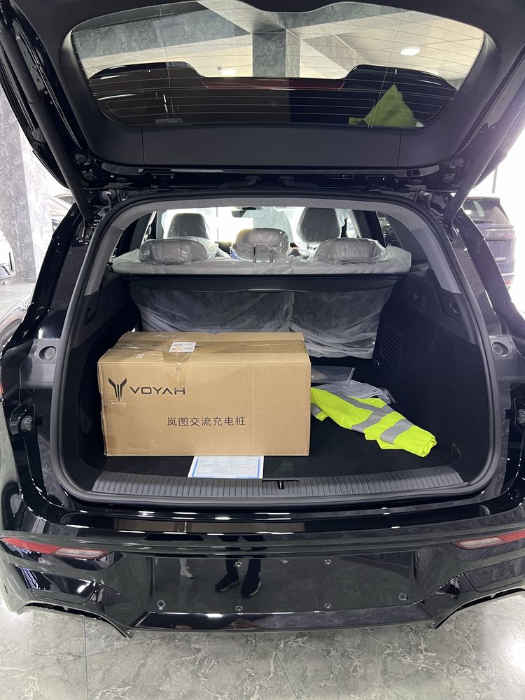 Voyah free 318 restayling full pazitsiya gibrid