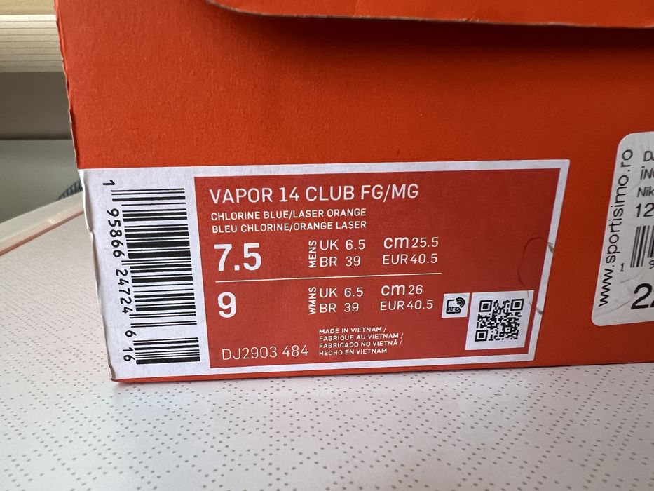 Vand ghete nike cu crampoane fotbal