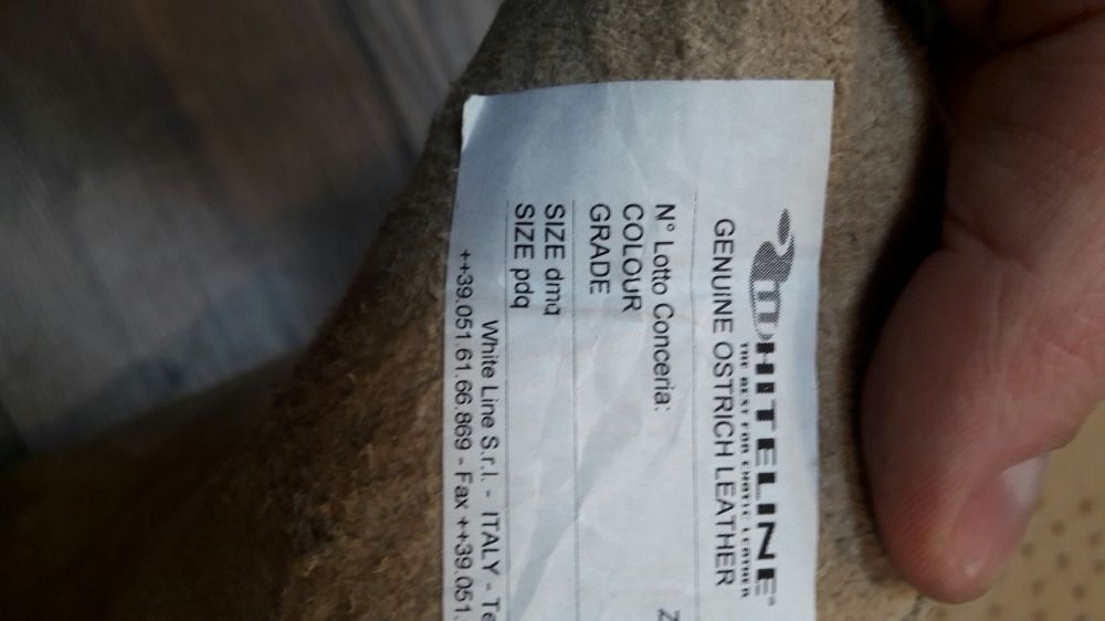 De vanzare Piele de strut