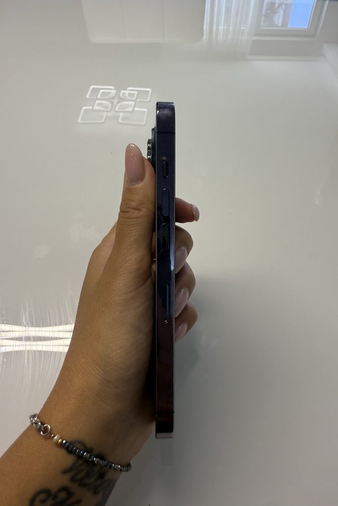 Iphone 14 pro deep purple