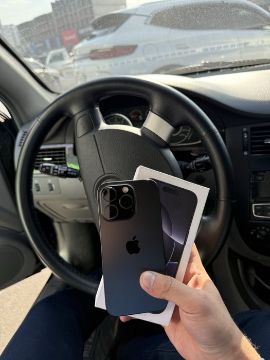 Iphone 16pro 512 gb Black 93% Batare