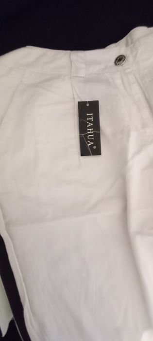 Pantaloni 3/4 damă noi