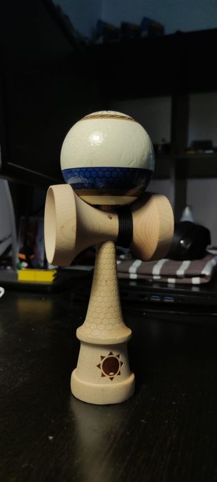 Kendama sol pro model v2 Kris Bosch