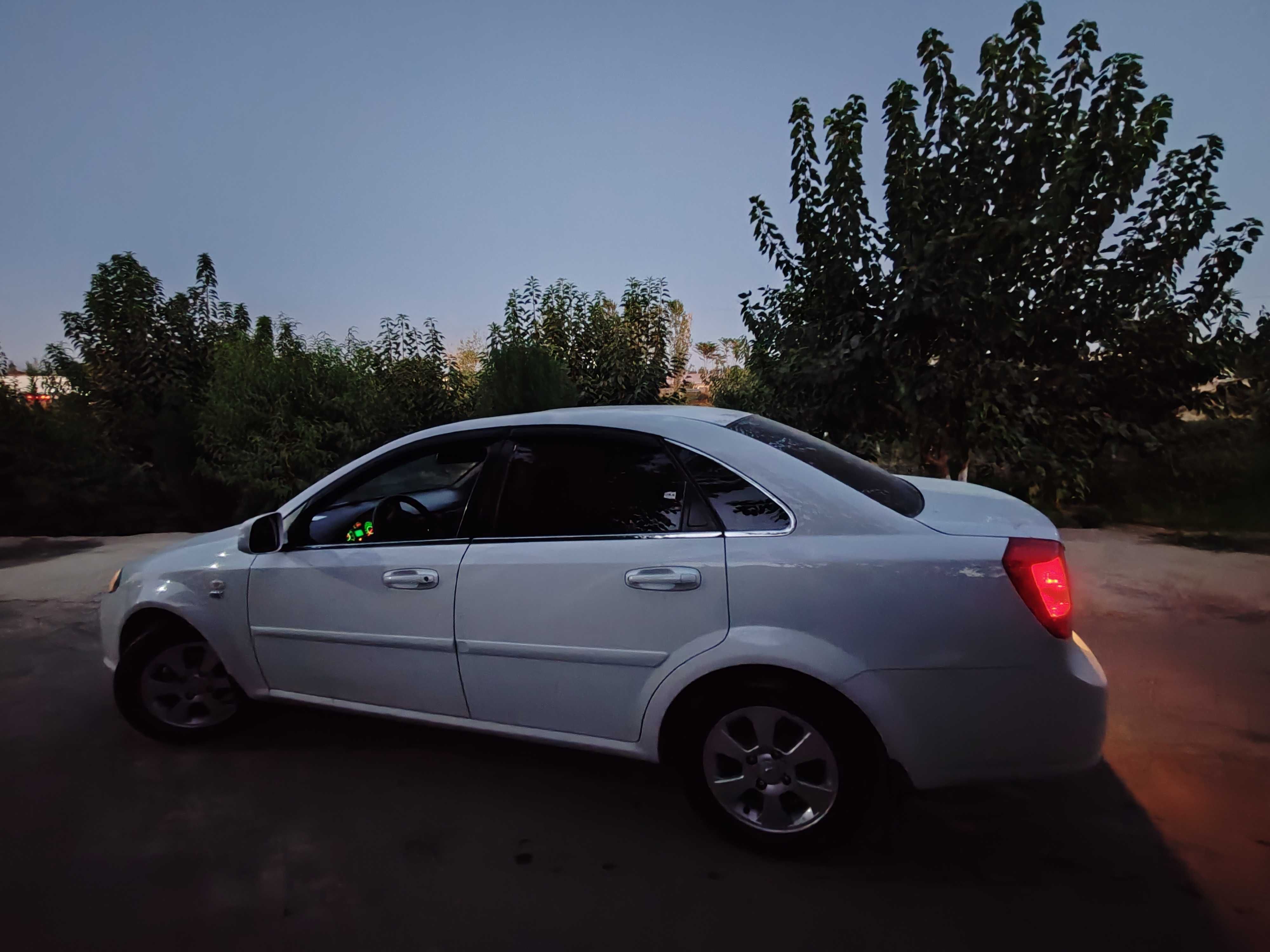 Chevrolet Lacetti (gentra)
