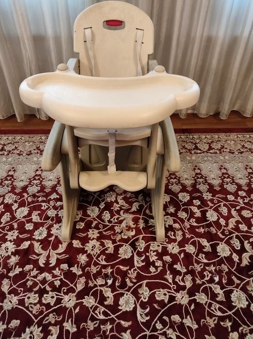 Срочно! Детская кровать с детским стулом