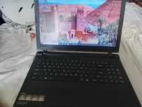 Laptop Lenovo , funcțional , detalii in descriere .