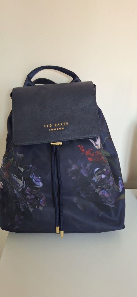 Ted Baker нова оригинална  раница