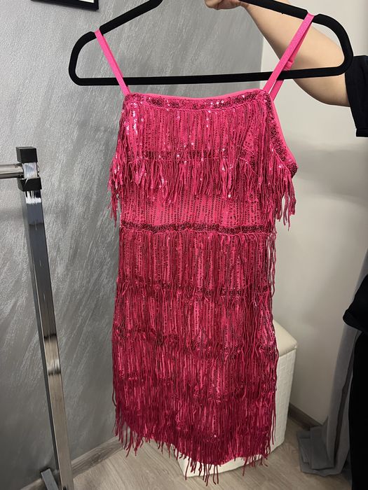 Парти рокли.