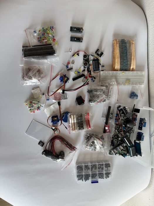Kit Robotica Arduino nano (senzori, led, display, motorase)