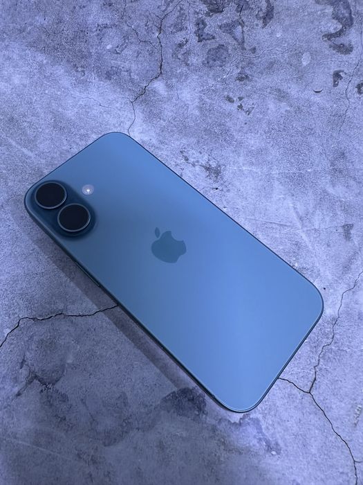 Iphone 16,256gb,Самал д 14(лот:780917)