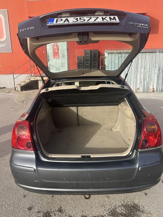 Тойота Авенсис 2.2 150кс