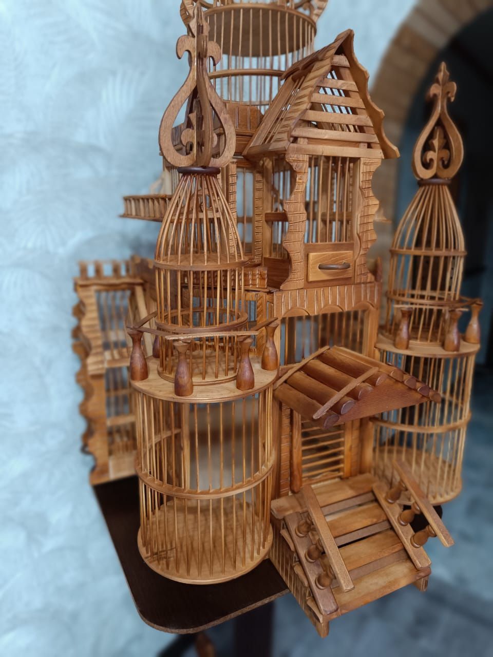 деревянная клетка для птиц