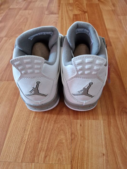 Adidași Jordan 4 oreo