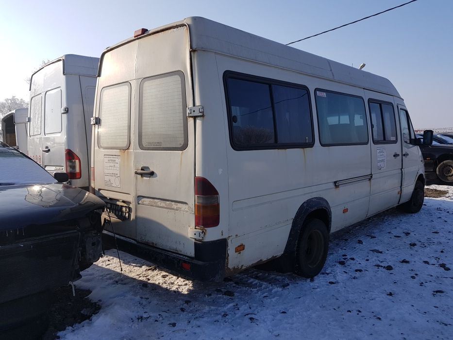 Dezmembram Mercedes Sprinter 2.7CDI,416